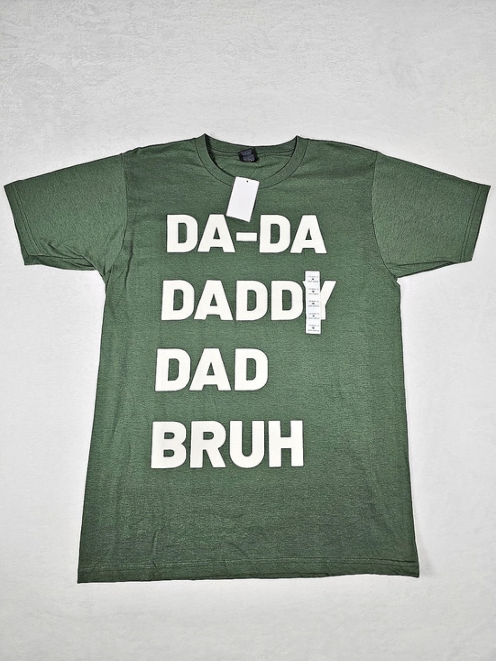 Graphic Short Sleeve Tee in Green Size Medium NWT